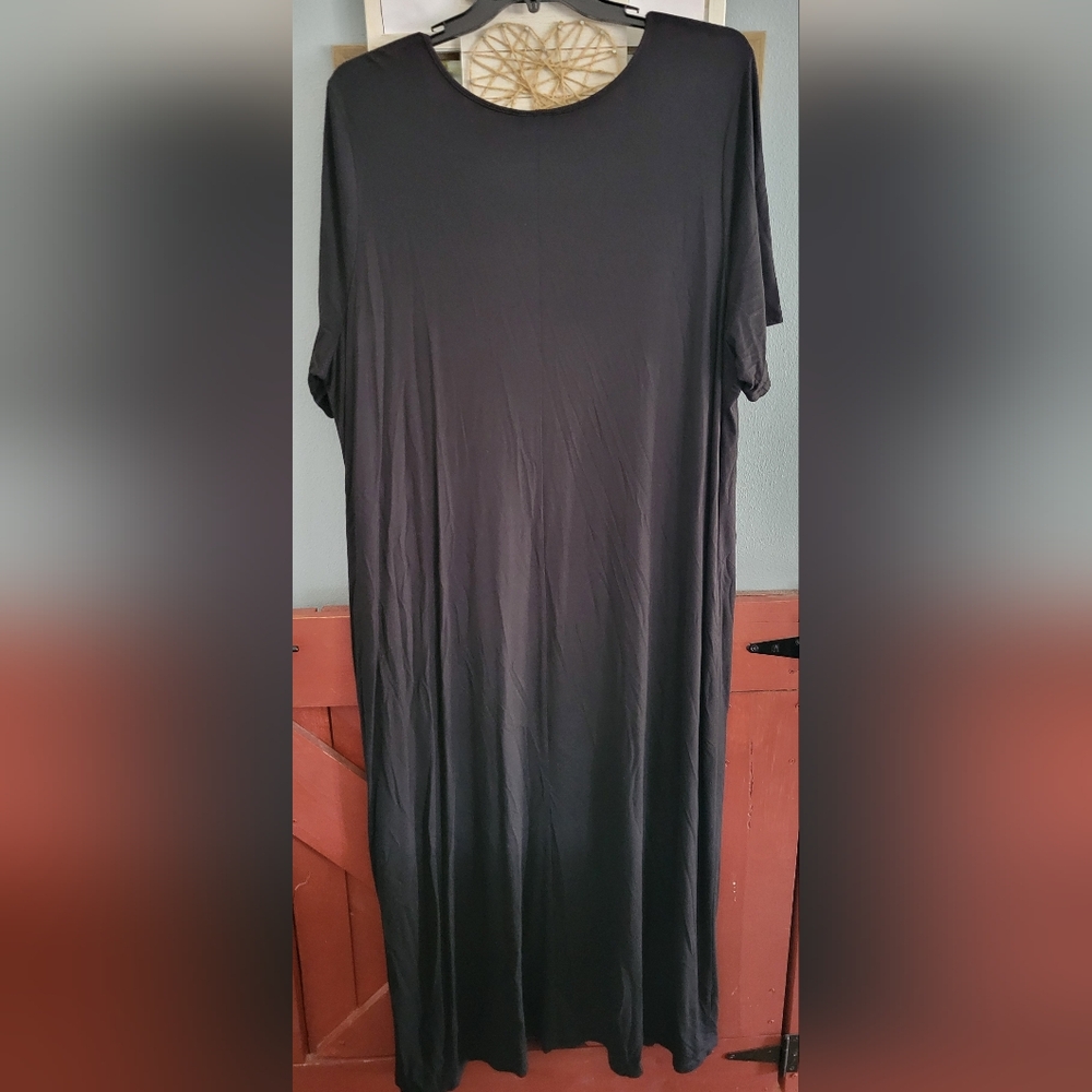 Catherines Black Maxi Short Sleeve Dress w/ Button Accents '- Size 24 - Picture 3 of 5